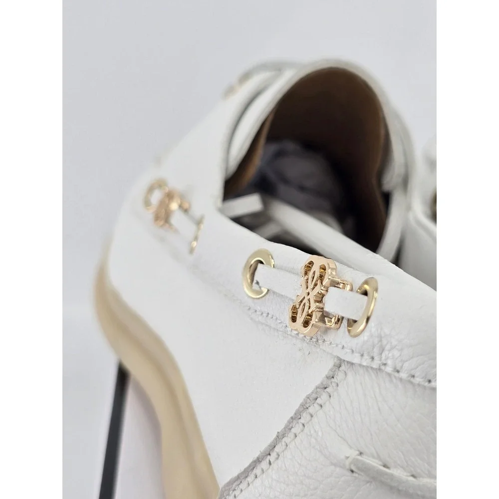 Guess Yomaya Boat Shoes Womens 6 White Leather Loafers Moccasins - NEW